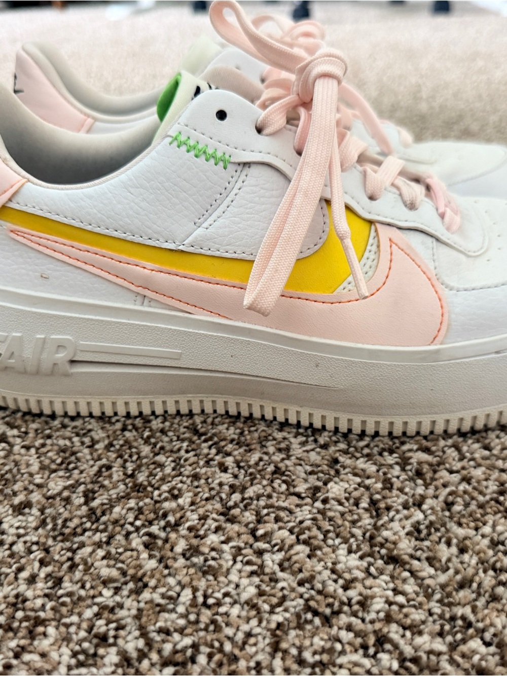 Air Force Ones Nike Womens - Picture 3 of 5